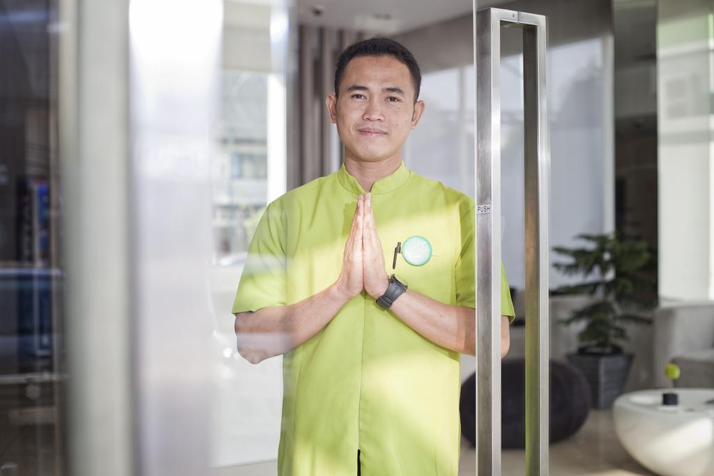 Whiz Hotel Cikini Jakarta Kültér fotó