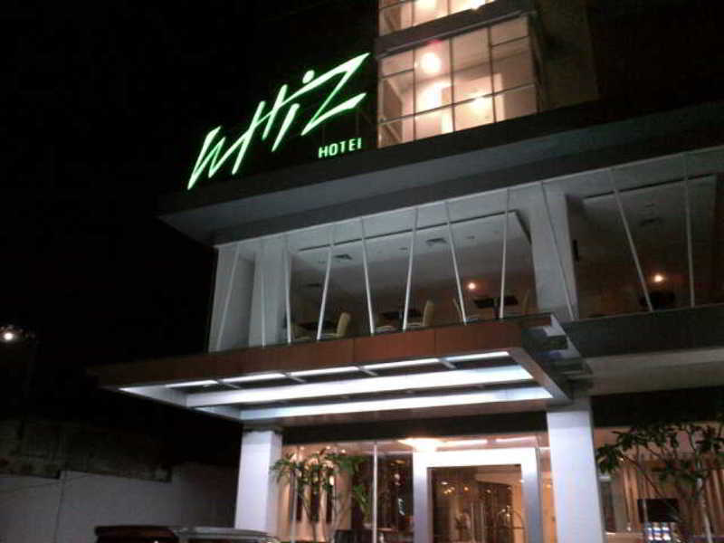 Whiz Hotel Cikini Jakarta Kültér fotó