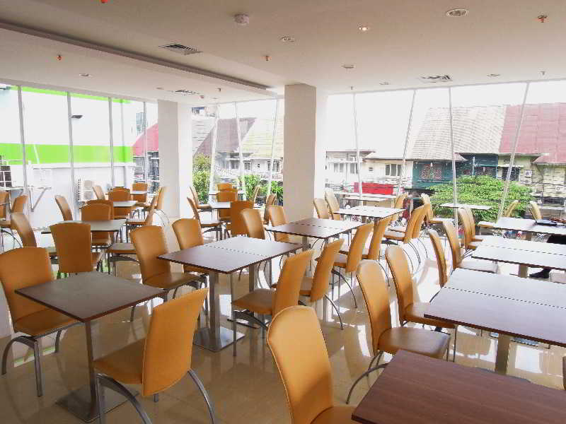 Whiz Hotel Cikini Jakarta Kültér fotó