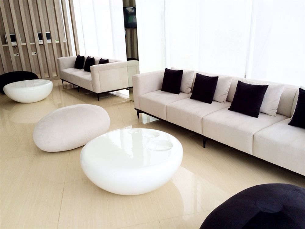 Whiz Hotel Cikini Jakarta Kültér fotó