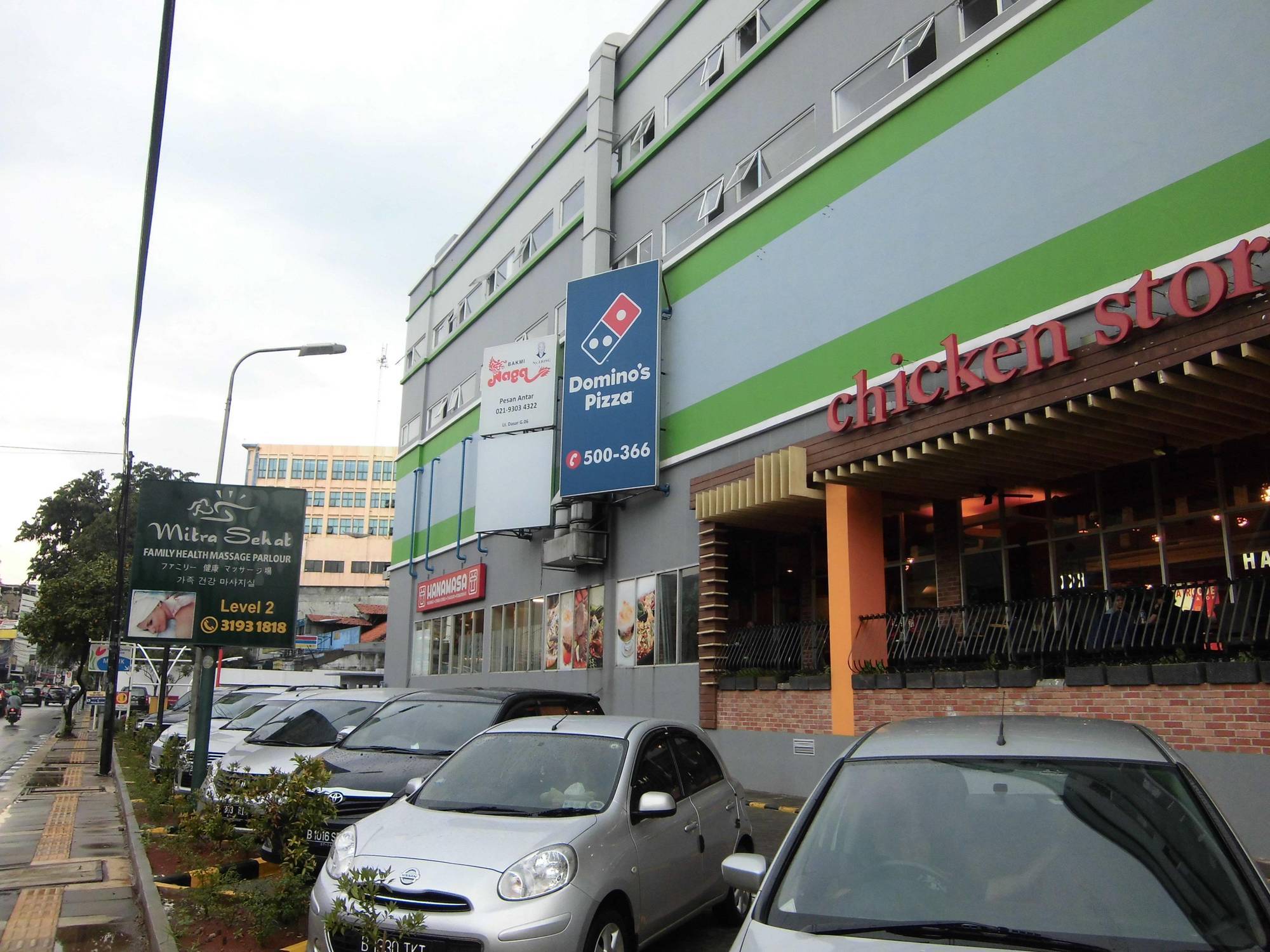 Whiz Hotel Cikini Jakarta Kültér fotó