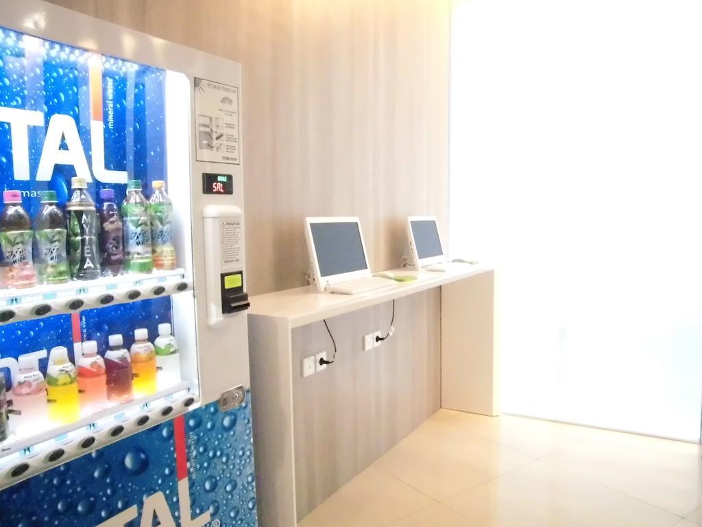 Whiz Hotel Cikini Jakarta Kültér fotó